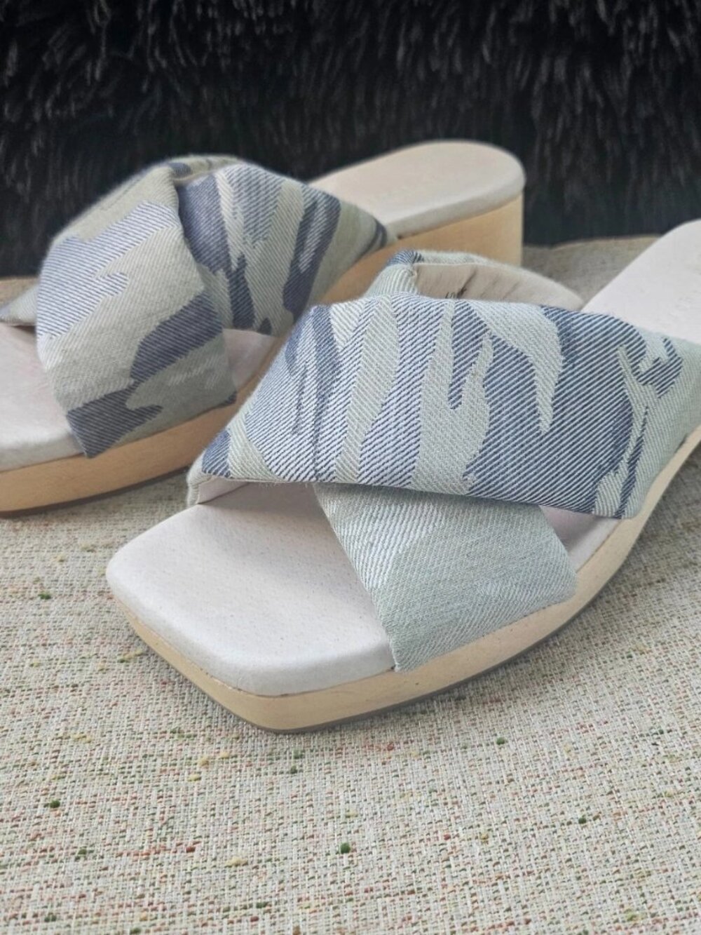 Sanctuary Ladies Sandal Slide Real Wood Sole LIVELY Slide On Heel Shoes Size 7M